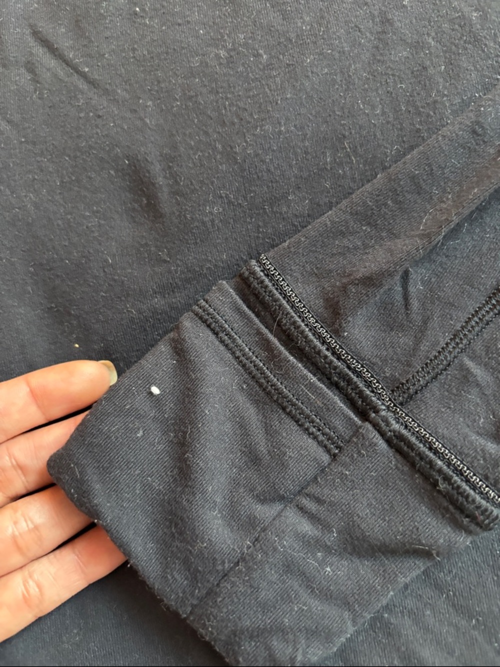 Lululemon Athletica Black Lightweight Hooded Long Sleeve Top - Picture 5 of 10